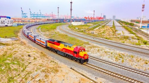 海空自贸海外仓 全球化贸易的新引擎